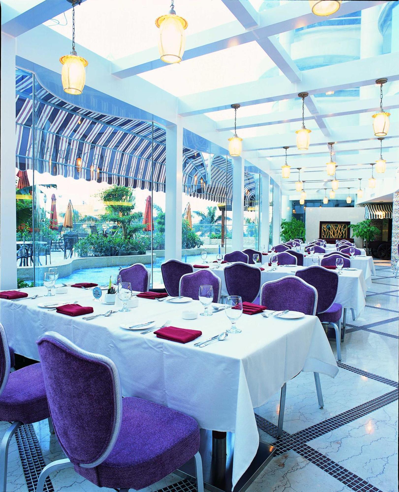 The Royal Marina Plaza Hotel Cantão Exterior foto