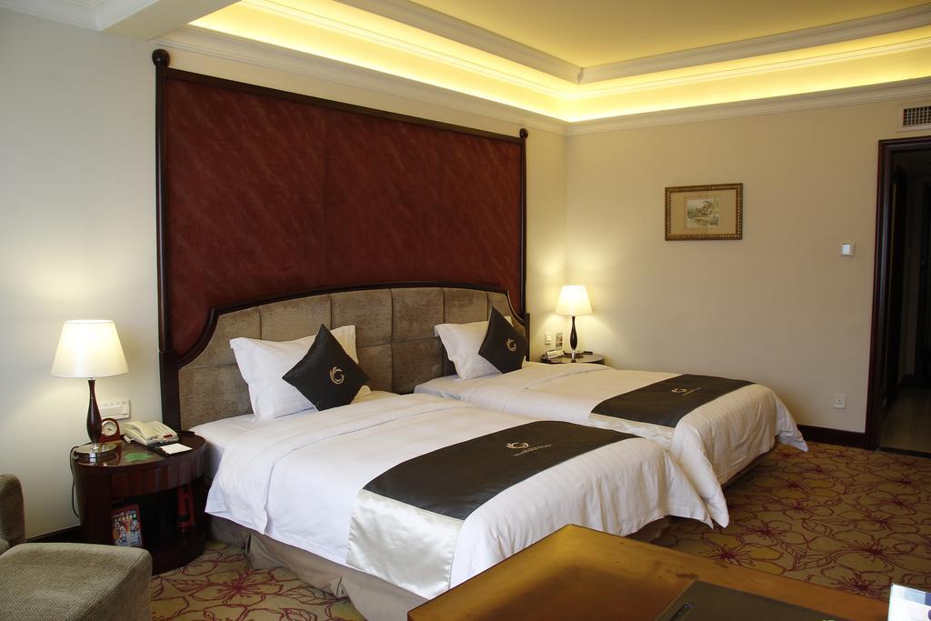 The Royal Marina Plaza Hotel Cantão Exterior foto
