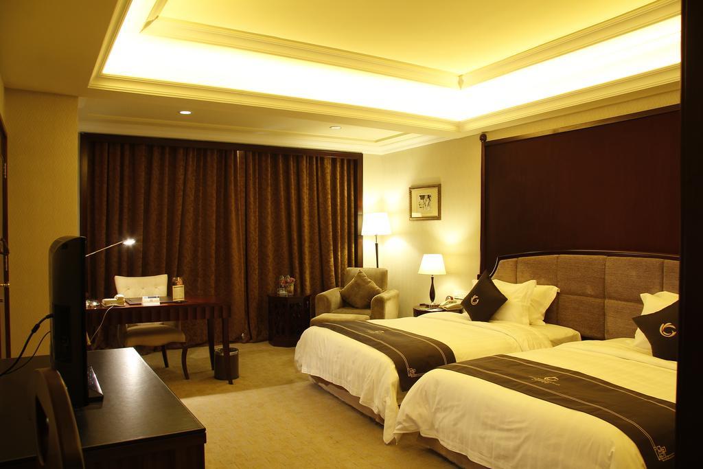 The Royal Marina Plaza Hotel Cantão Exterior foto