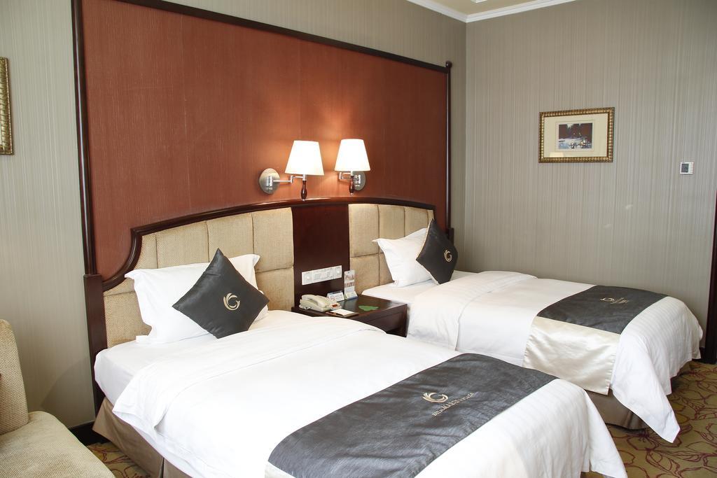 The Royal Marina Plaza Hotel Cantão Exterior foto
