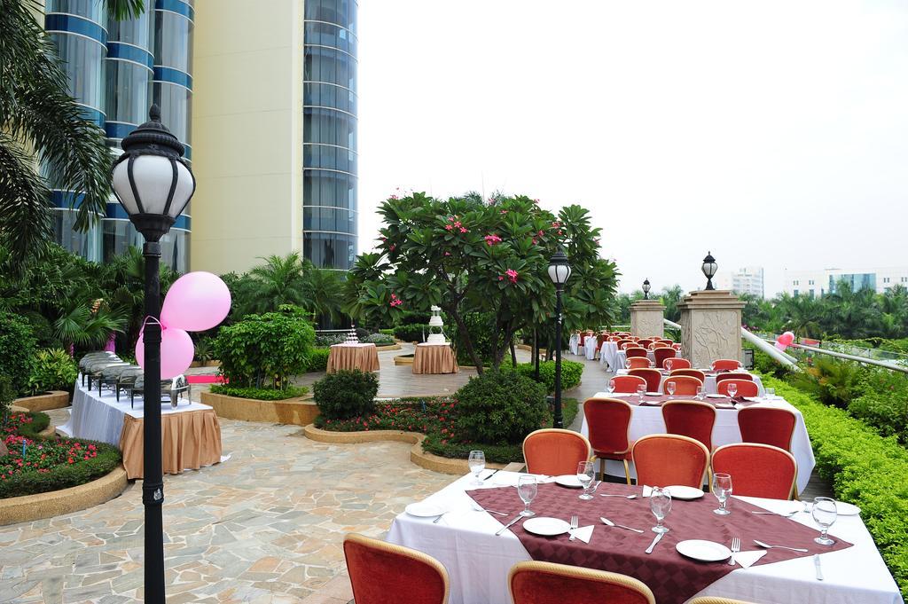 The Royal Marina Plaza Hotel Cantão Exterior foto