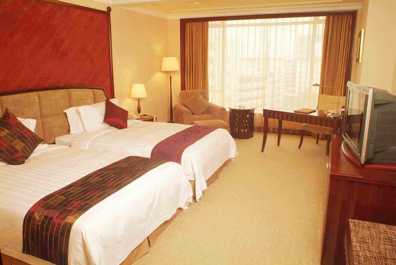 The Royal Marina Plaza Hotel Cantão Exterior foto
